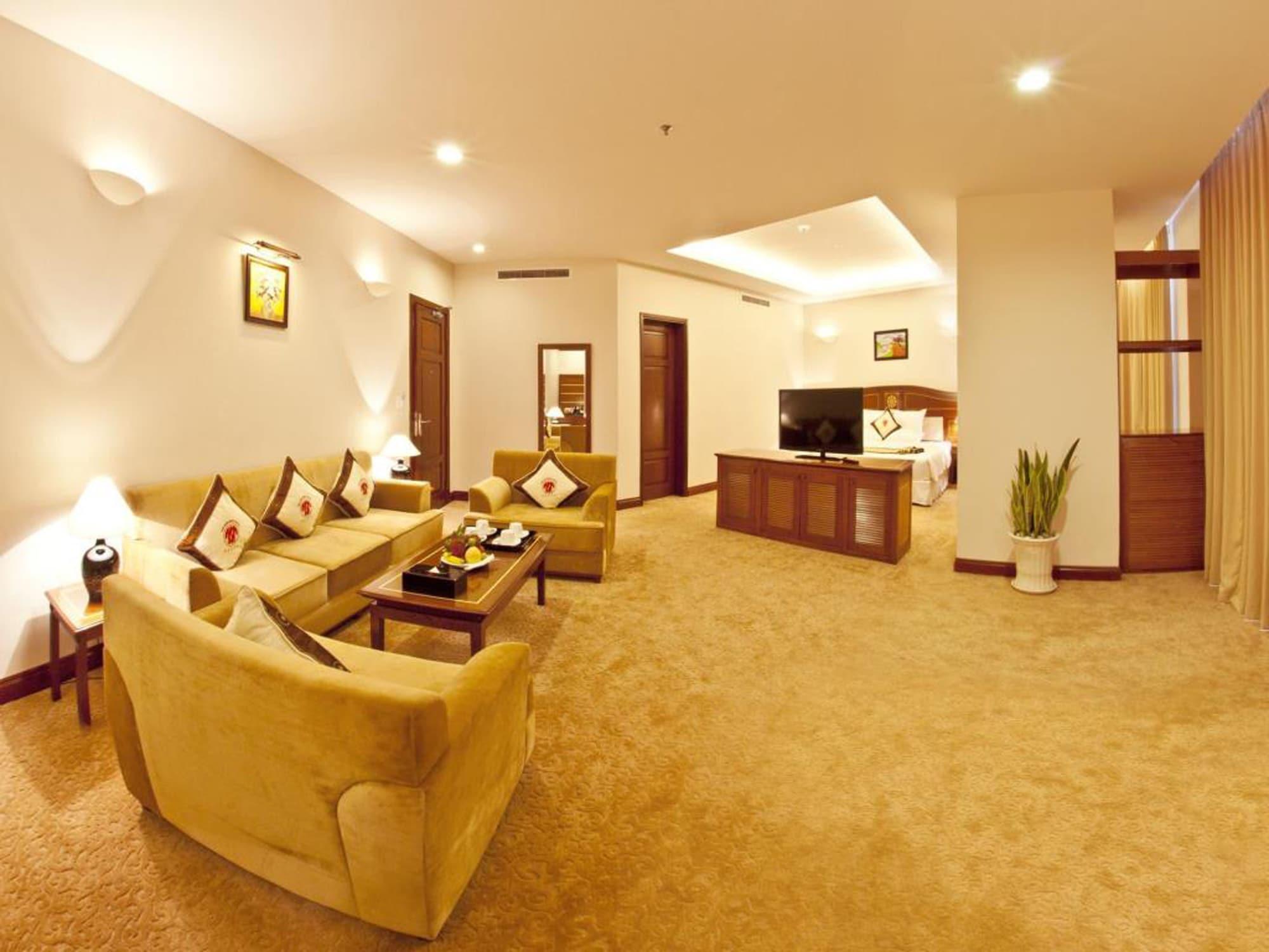 Tan Son Nhat Saigon Hotel Cidade de Ho Chi Minh Exterior foto