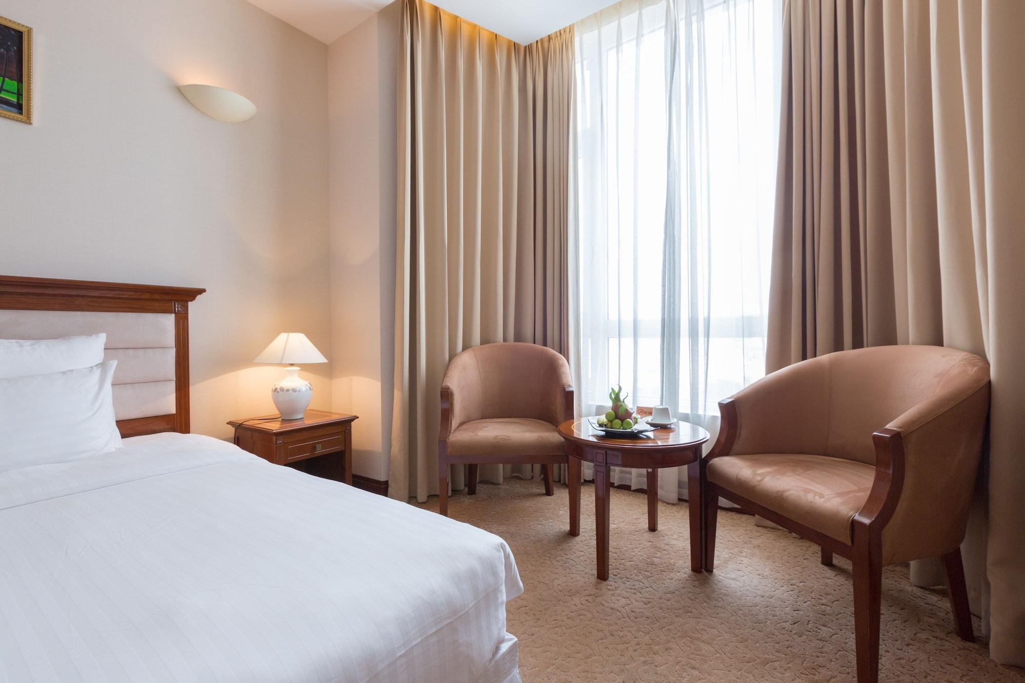 Tan Son Nhat Saigon Hotel Cidade de Ho Chi Minh Exterior foto