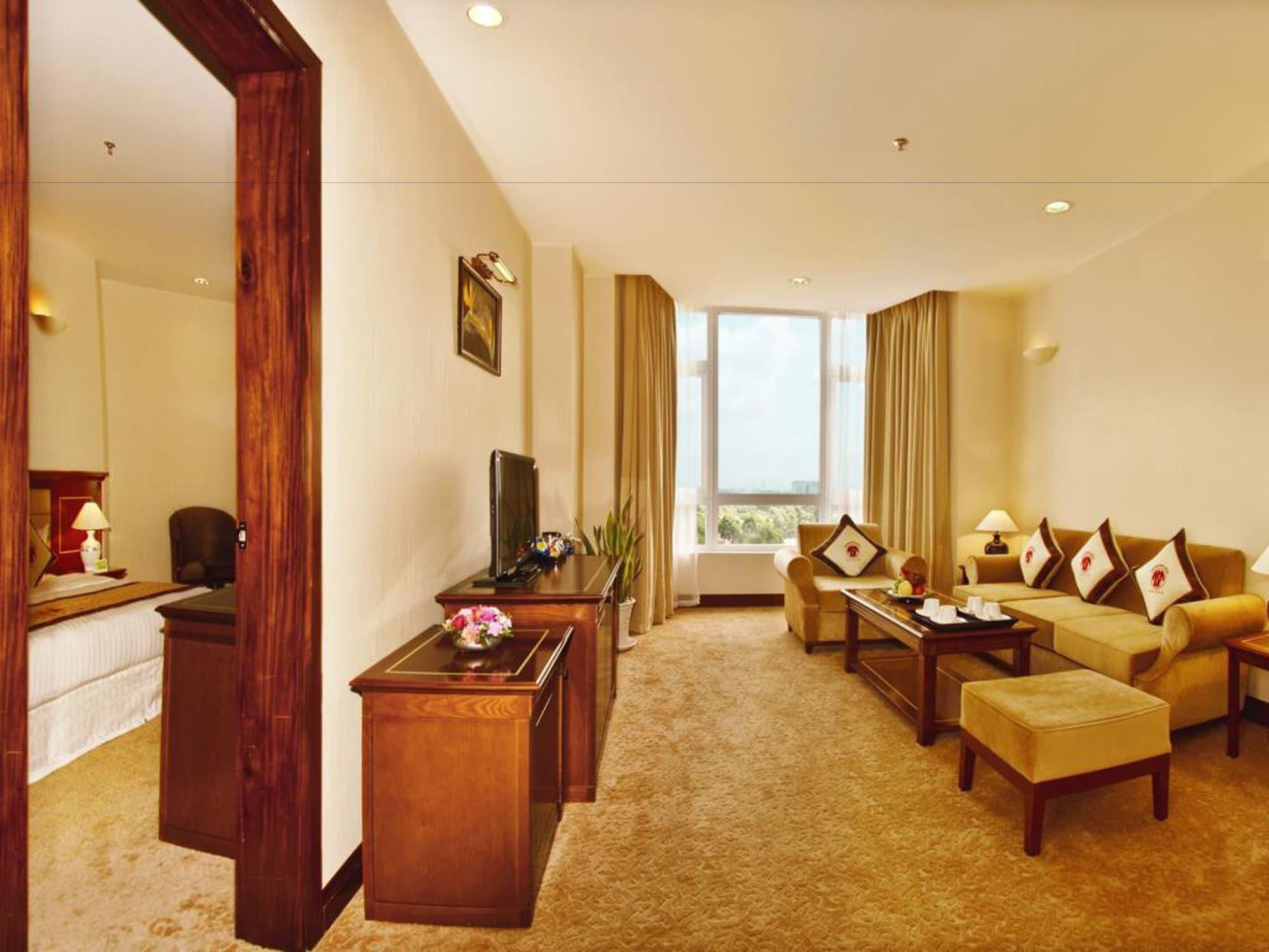 Tan Son Nhat Saigon Hotel Cidade de Ho Chi Minh Exterior foto
