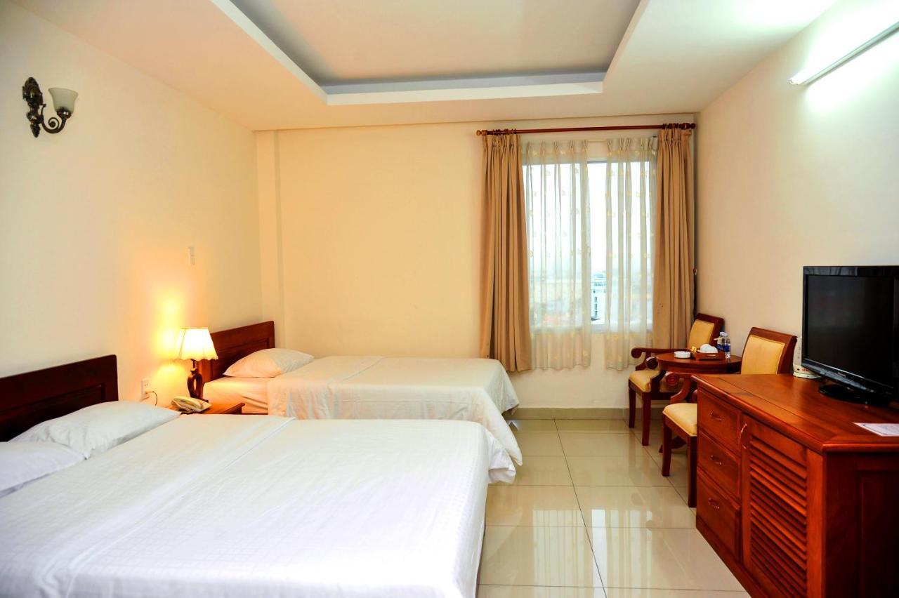 Tan Son Nhat Saigon Hotel Cidade de Ho Chi Minh Exterior foto